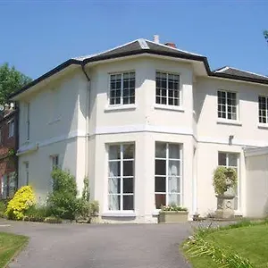 Detmore House Charlton Kings